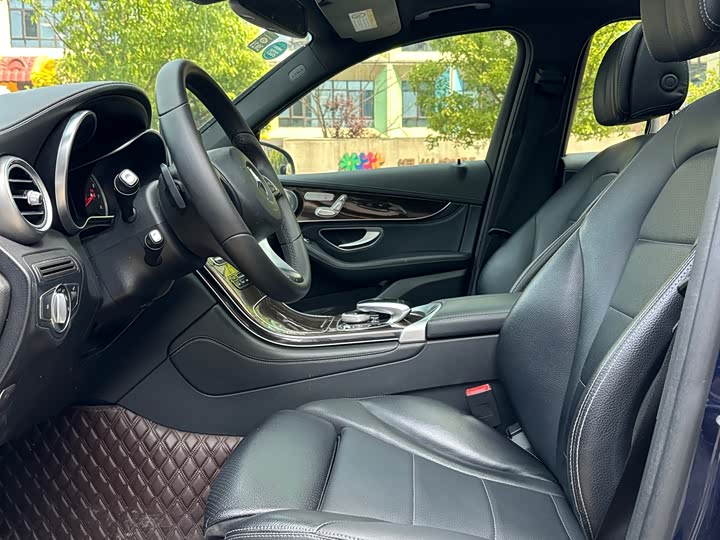 Mercedes-Benz GLC 2017 GLC 260 4 MATIC — фото 4