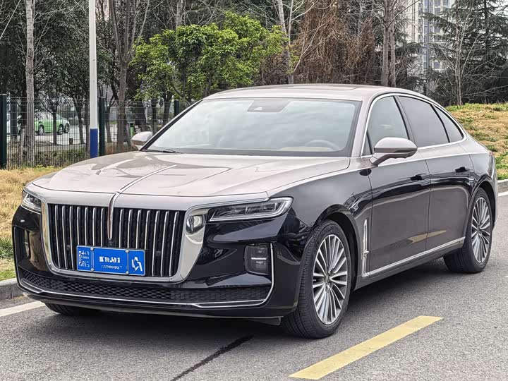 Hongqi H9 2022 2.0 T