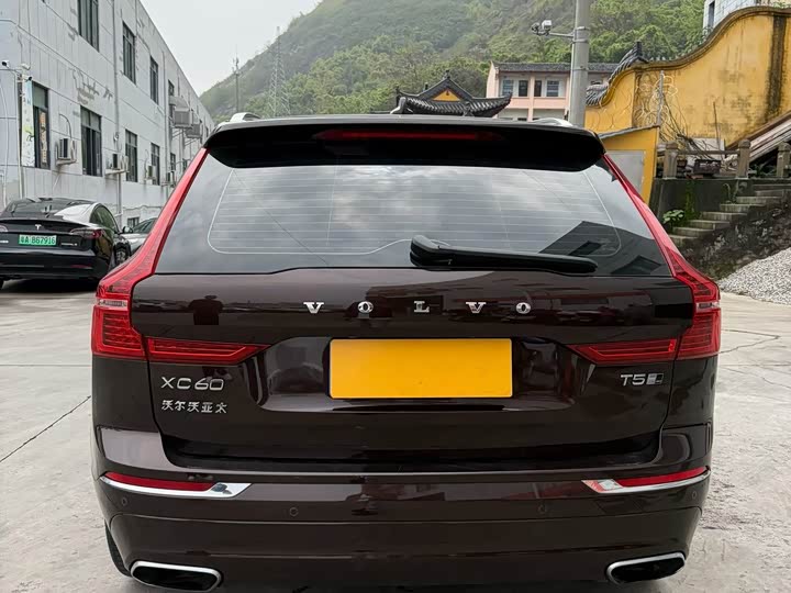 Volvo XC60 2020 T 5 4 WD — фото 9