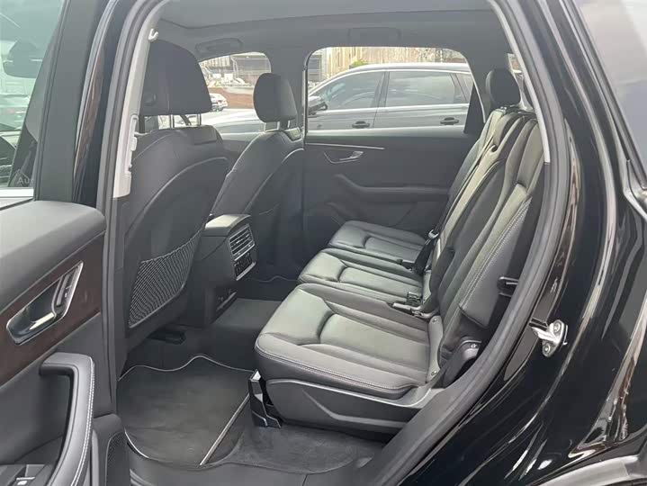 Audi Q7 2025 55 TFSI quattro S line Sport — фото 15