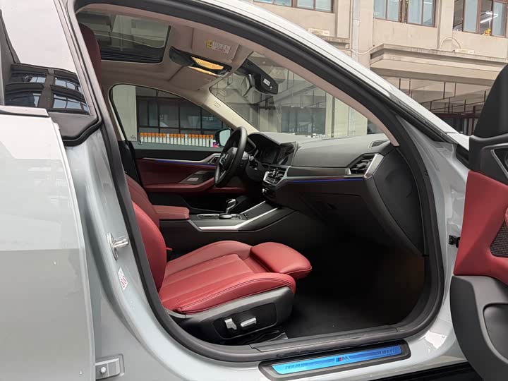 BMW 4-Series 2022 425i Gran Coupe M — фото 14
