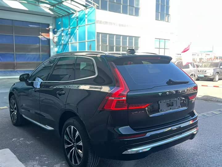 Volvo XC60 2024 B 5 4 WD — фото 5