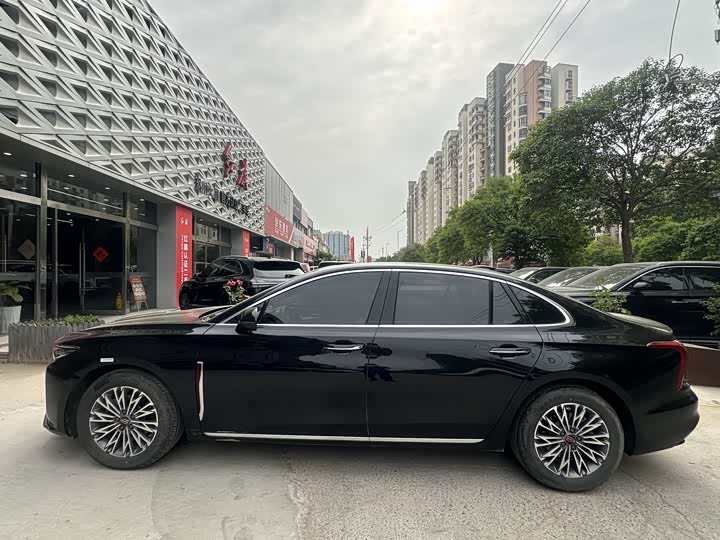 Hongqi H5 2024 1.5 T DCT — фото 4