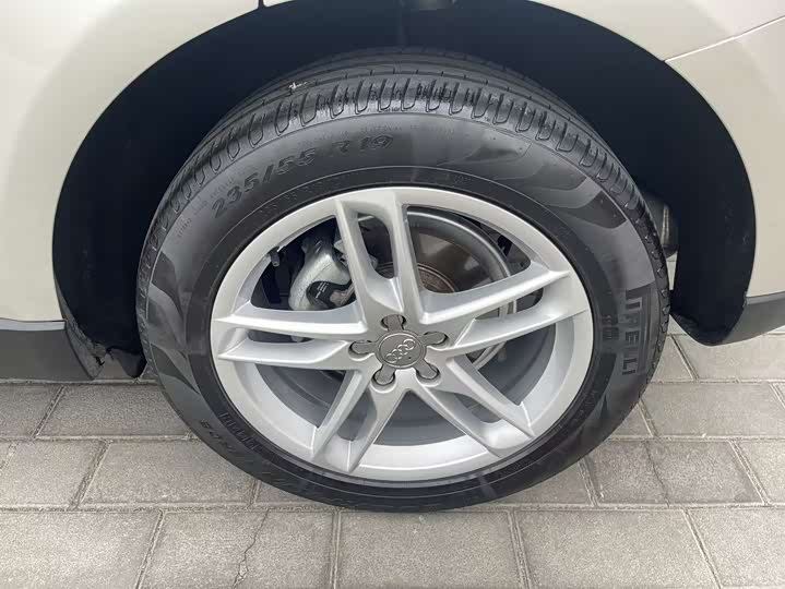 Audi Q5 2016 40 TFSI Comfort — фото 11