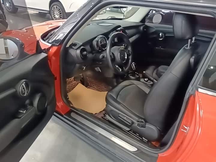 MINI Hatch — фото 16