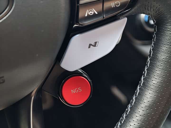Hyundai Elantra 2023 2.0 T Sport Package Edition — фото 21