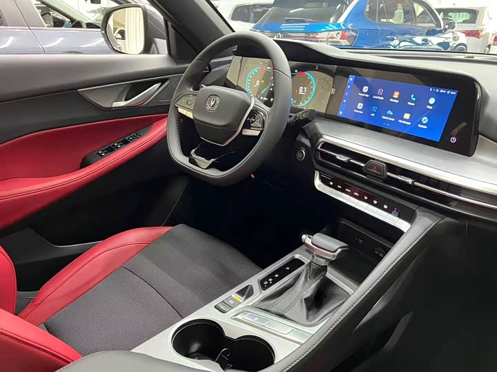 Changan CS35 PLUS 2023 1.4 T DCTLuxury — фото 18