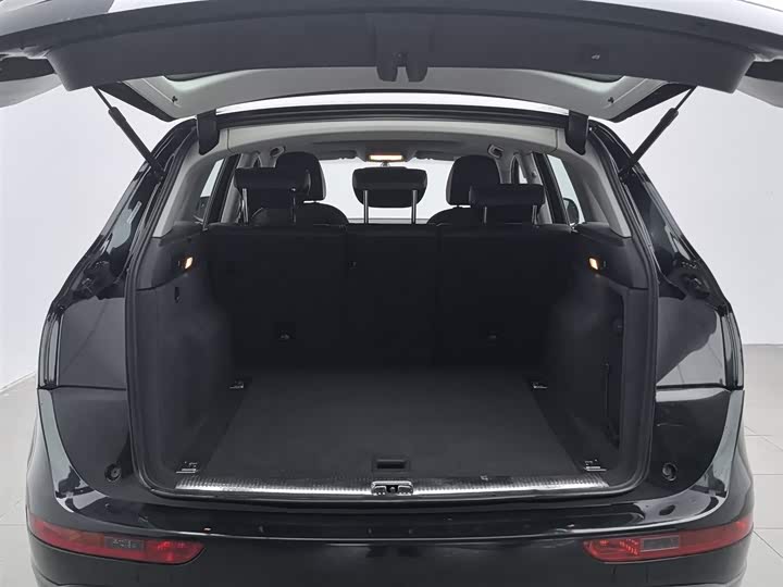 Audi Q5 2017 Plus 40 TFSI — фото 16
