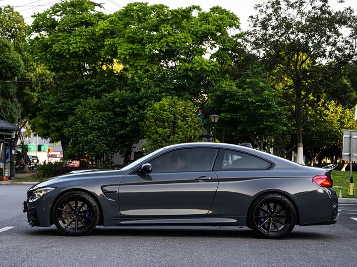 BMW M4 2019 M 4 — фото 3