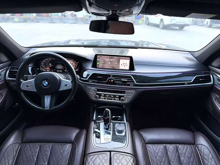 BMW 7 Series — фото 4