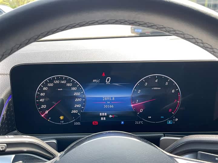 Mercedes-Benz GLB 2024 GLB 220 — фото 7