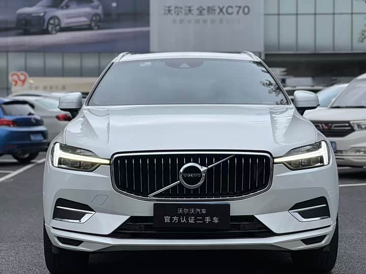 Volvo XC60 2021 T 5 4 WD — фото 2