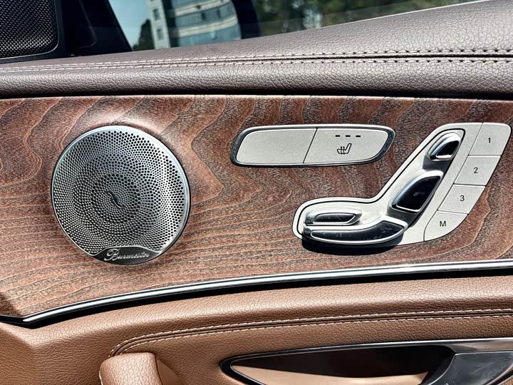 Mercedes-Benz E-Class 2023 E 300 L Luxury — фото 17