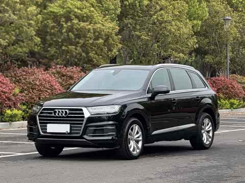 Audi Q7 2018 40 TFSI Comfort — фото 17