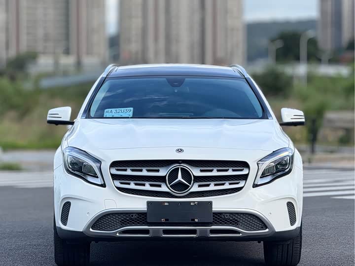 Mercedes-Benz GLA 2018 GLA 200 — фото 2