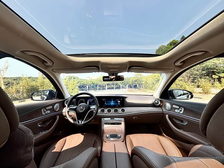 Mercedes-Benz E-Class 2023 E 300 L Luxury — фото 22