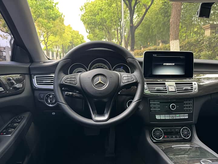 Mercedes-Benz CLS 2015 CLS 320 — фото 14