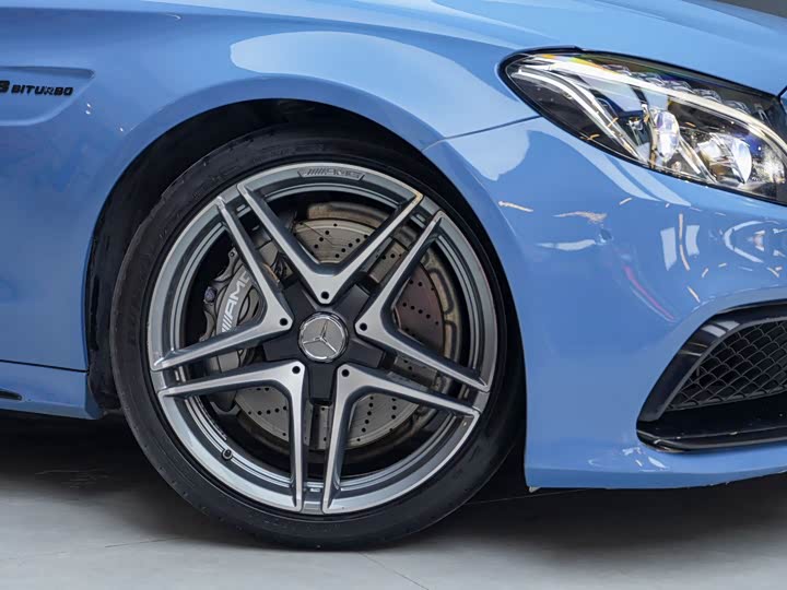 Mercedes-Benz C-Class 2017 AMG C 63 — фото 6