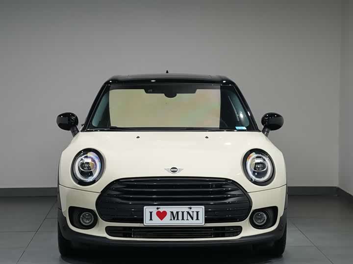 MINI Clubman — фото 2