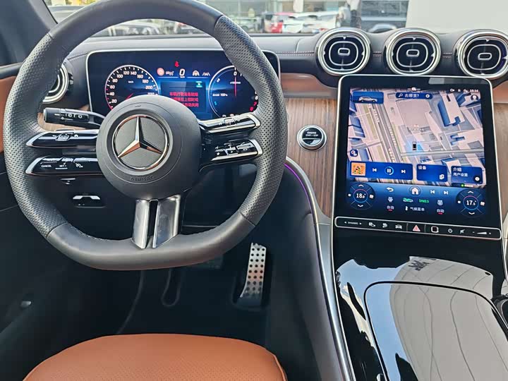 Mercedes-Benz GLC 2025 350 e L 4 MATIC — фото 7