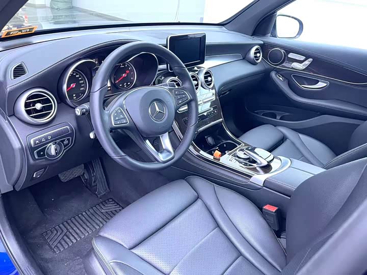 Mercedes-Benz GLC 260 L 4MATIC люкс — фото 5