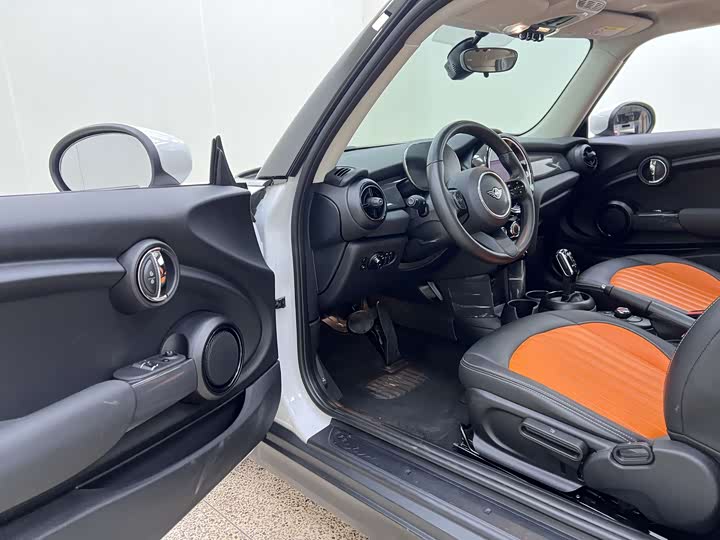 MINI Hatch — фото 12