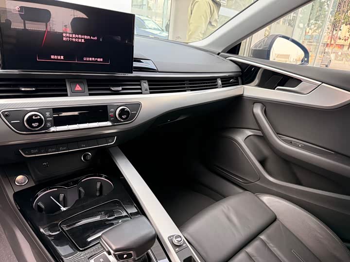 Audi A5 2024 Sportback 40 TFSI — фото 8