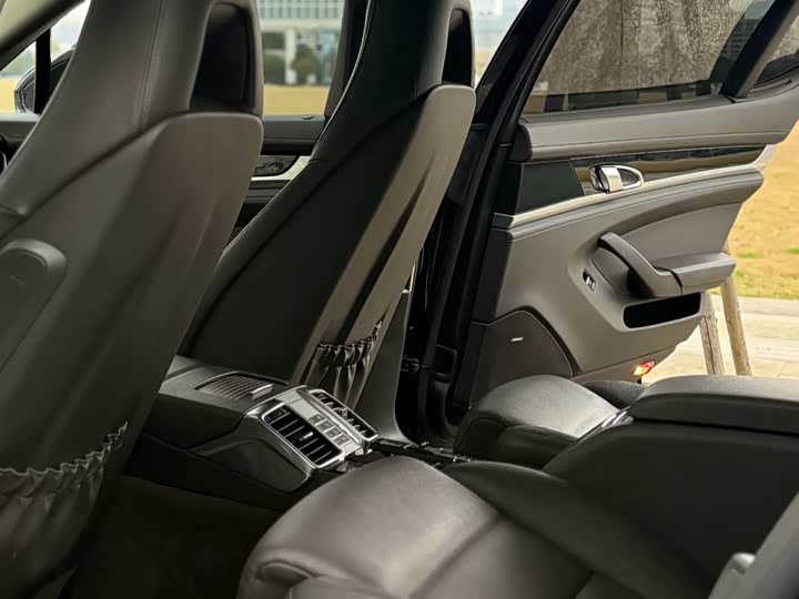 Porsche Panamera 2016 Panamera Executive Edition 3.0 T — фото 5