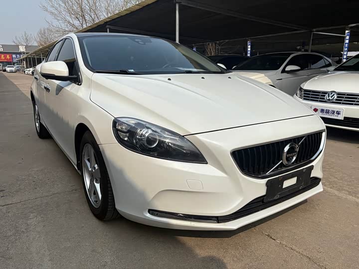 Volvo V40 2017 T 3 — фото 3