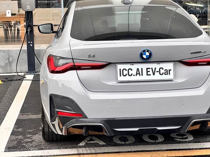 BMW i 4 2023 e Drive 35 — фото 21