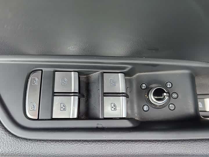 Audi A4L 2024 40 TFSI — фото 14