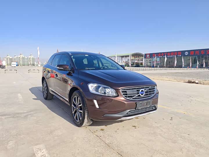 Volvo XC60 2017 T 5 AWD — фото 3