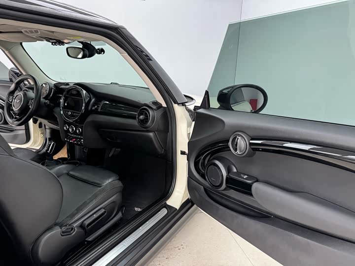 MINI Hatch — фото 10