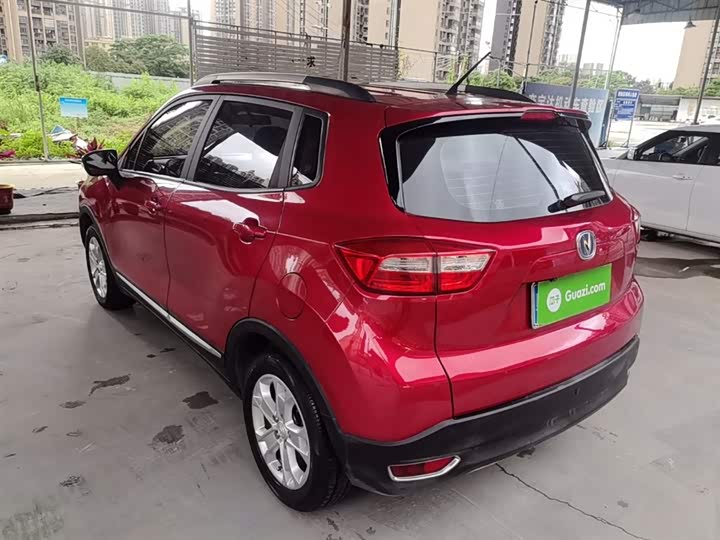 Changan CS15 2016 1.5 L AT — фото 5