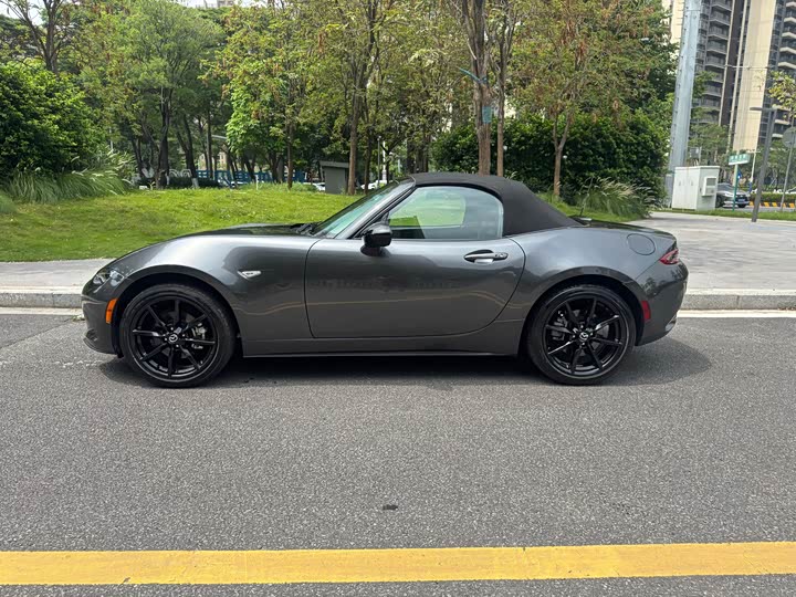 Mazda MX-5 2023 2.0 L MT — фото 4