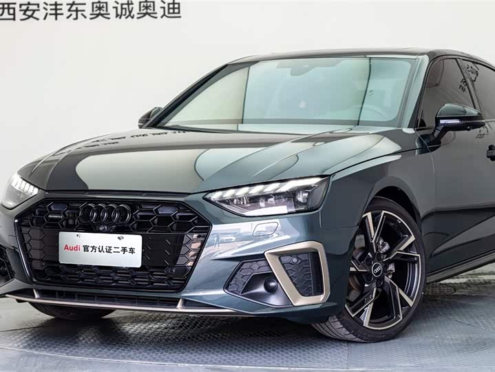 Audi A4L 2024 40 TFSI quattro RS — фото 19