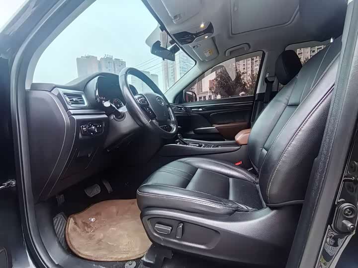 Trumpchi GS7 2017 280 T 2 WDLuxury — фото 8