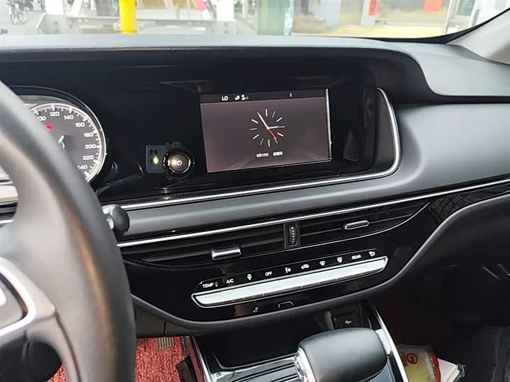 Trumpchi M6 2021 270 T DCT ( ) — фото 13