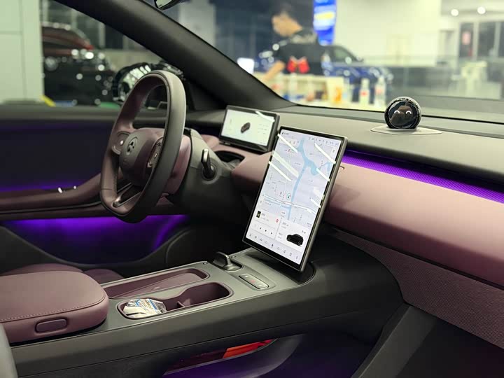 NIO ET 5 T 2024 75k Wh Touring — фото 12
