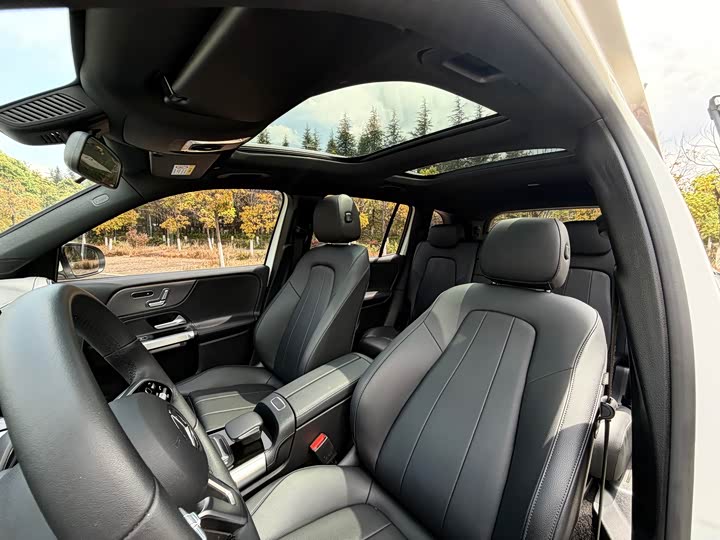Mercedes-Benz GLB 2021 GLB 200 — фото 33