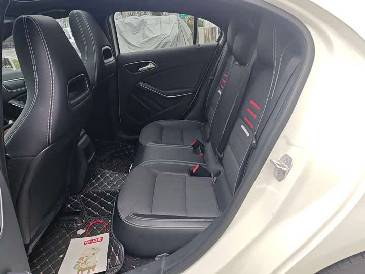Mercedes-Benz A-Class 2016 A 200 — фото 6