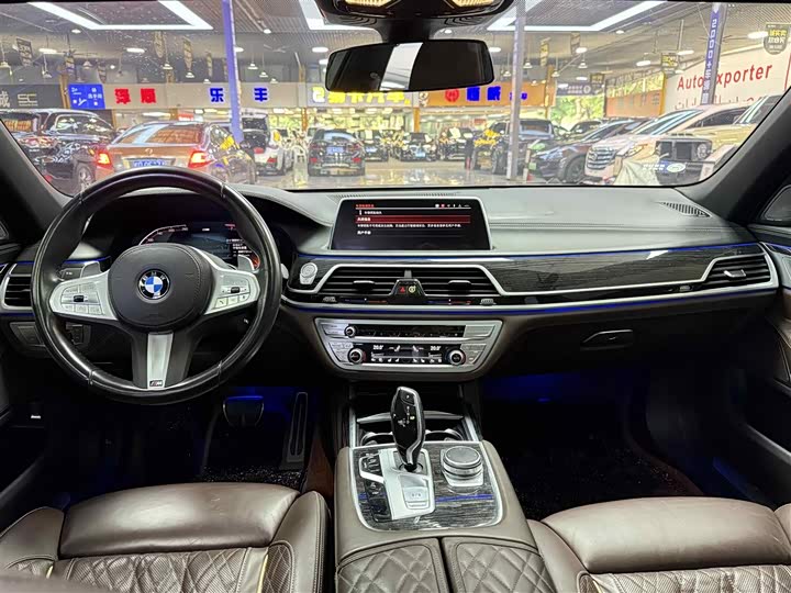 BMW 7-Series 2021 740 Li Leading M — фото 8