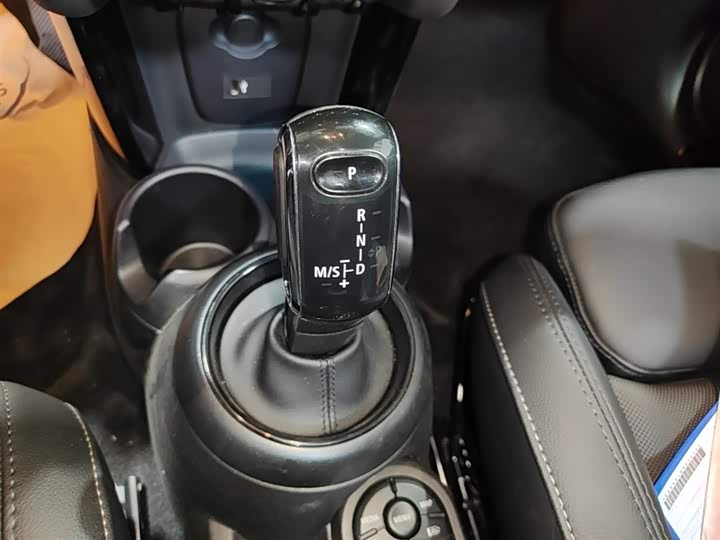 MINI Hatch — фото 14