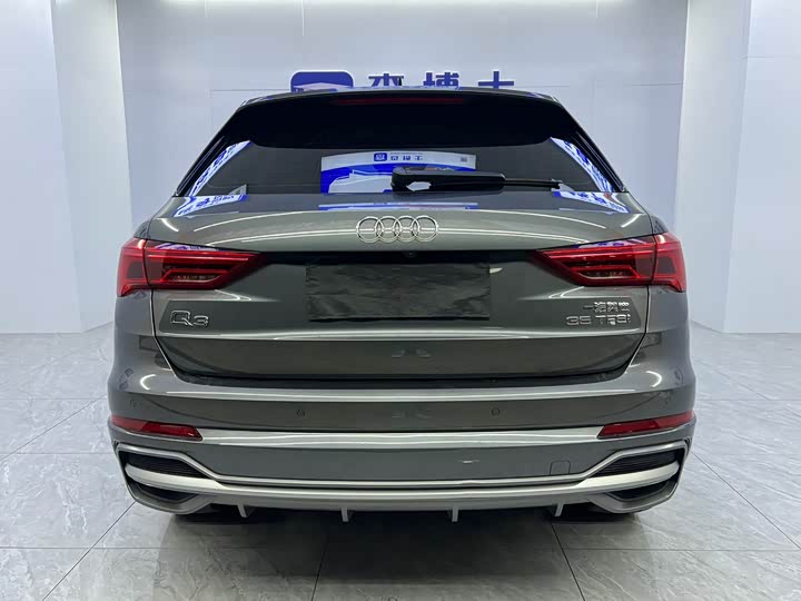 Audi Q3 2023 35 TFSI (1.4 T) — фото 15