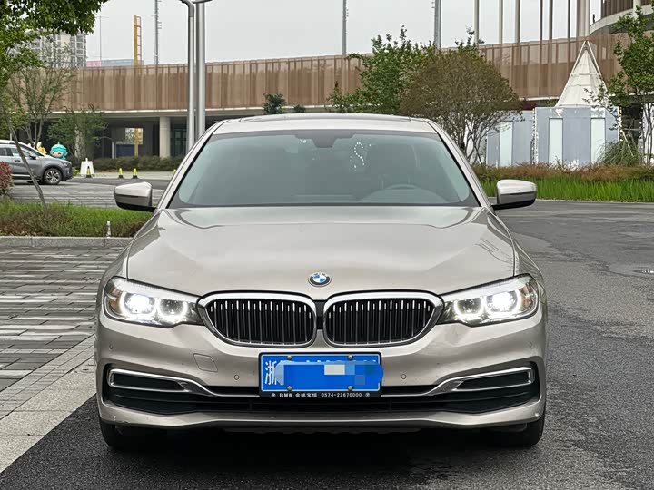 BMW 5-Series 2020 525 Li — фото 2