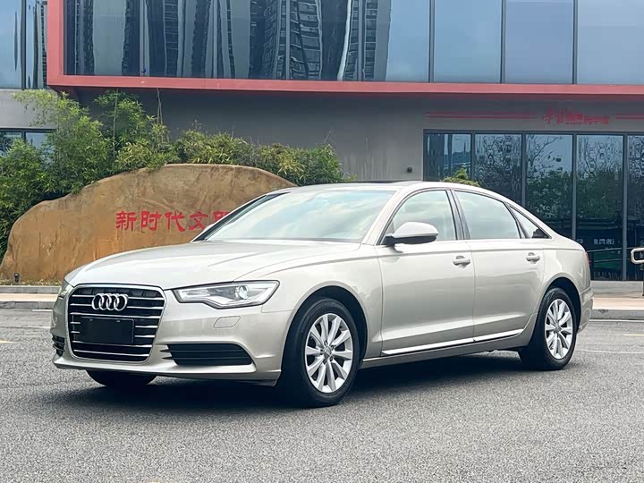 Audi A6L 2015 TFSI — фото 1