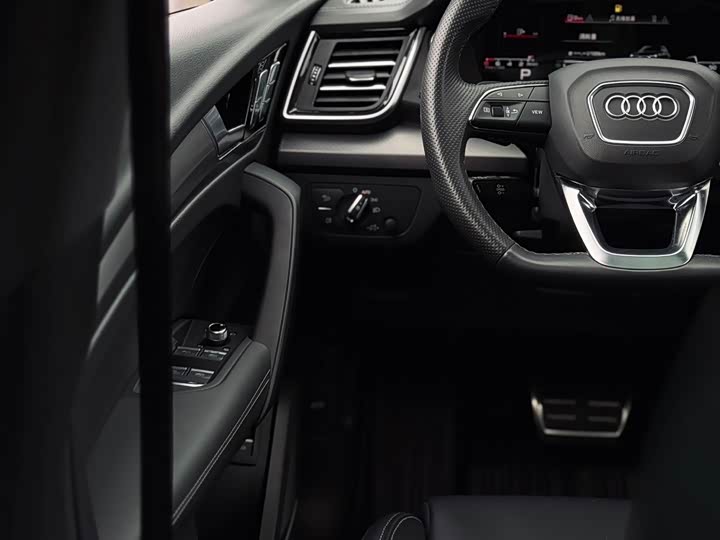 Audi Q5L 2024 45 TFSI — фото 10