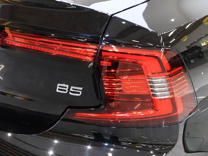 Volvo S90 2024 B 5 — фото 11