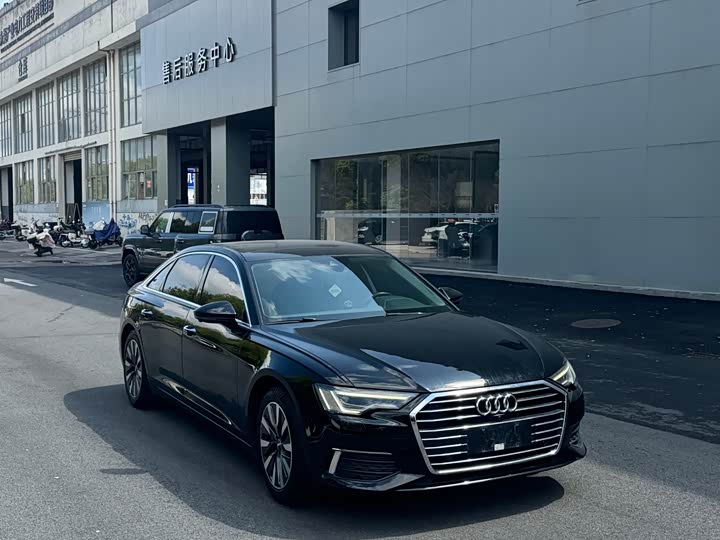 Audi A6L 2019 40 TFSI — фото 3
