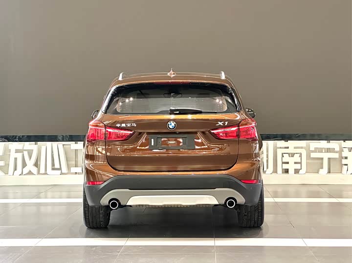 BMW X1 2018 x Drive 25 Li Luxury — фото 3